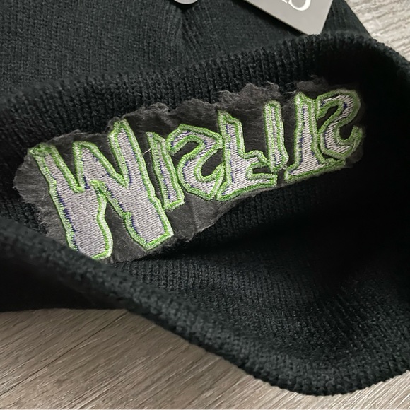 NWT Misfits Beanie - Picture 4 of 4